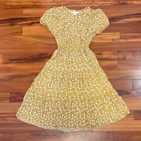 Floral Yellow Midi Dress - Picture 2 of 8
